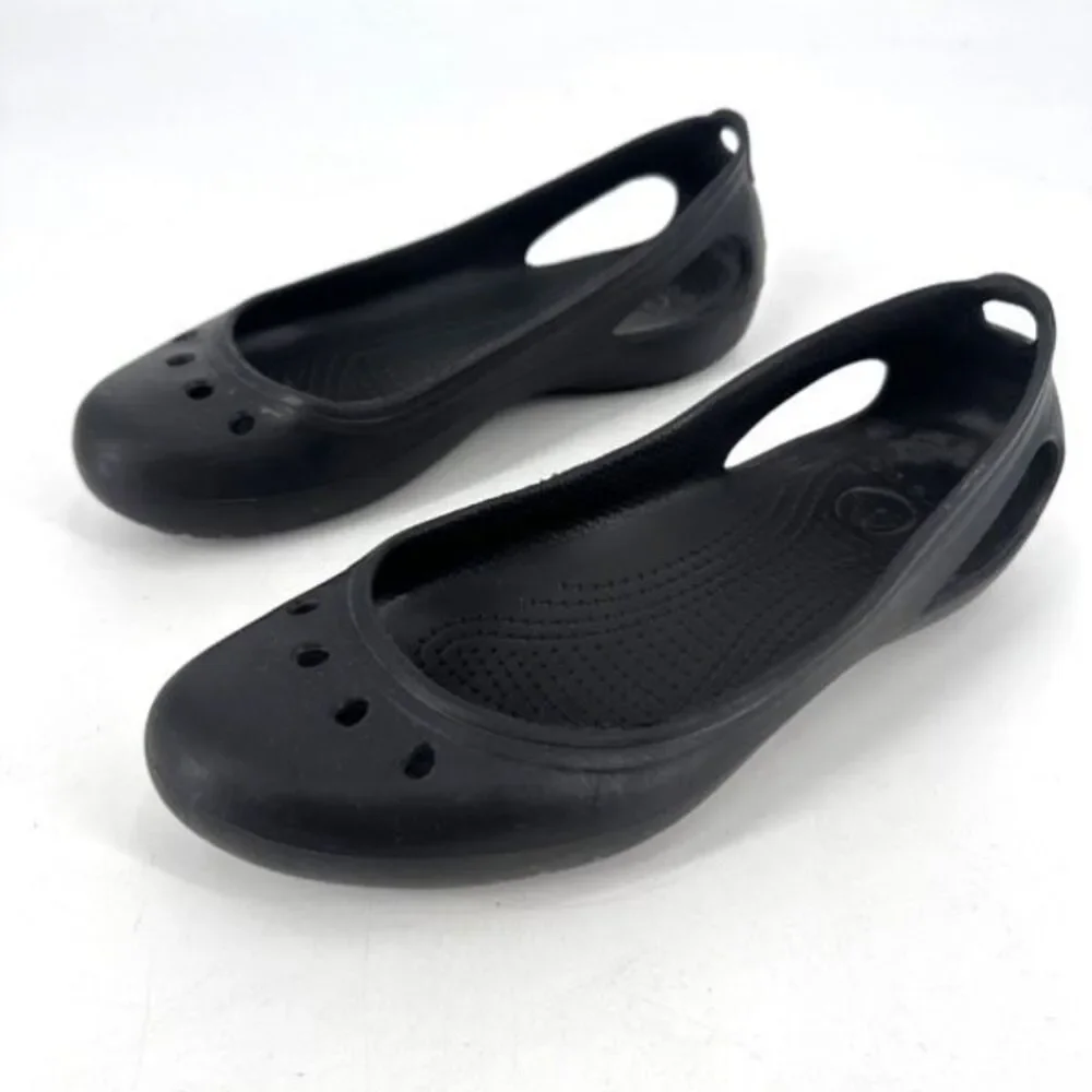 Crocs Women’s Kadee Slip On Ballet‎ Flats Size 7 Shoes Cut Out Vented Black